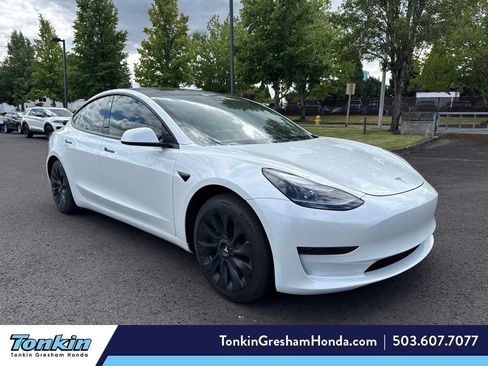 Used 2021 Tesla Model 3 Standard Range Plus RWD image 1
