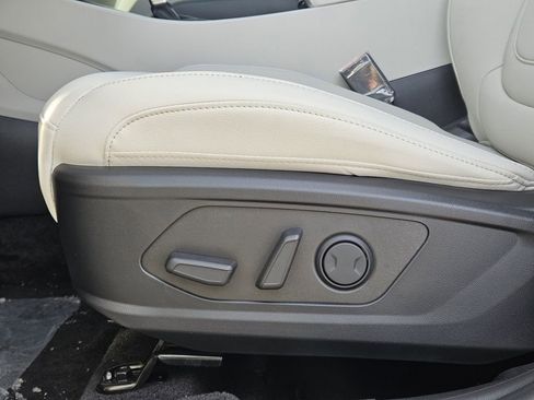 New 2026 Hyundai Tucson SEL FWD image 23
