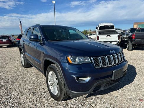 Used 2017 Jeep Grand Cherokee Laredo w/ Quick Order Package 23E image 1