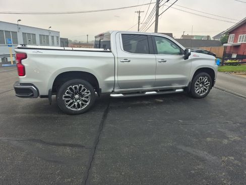 Used 2020 Chevrolet Silverado 1500 LTZ AWD/4WD image 8