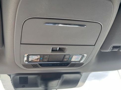 Used 2021 Ford F150 Lariat w/ Equipment Group 502A High image 48