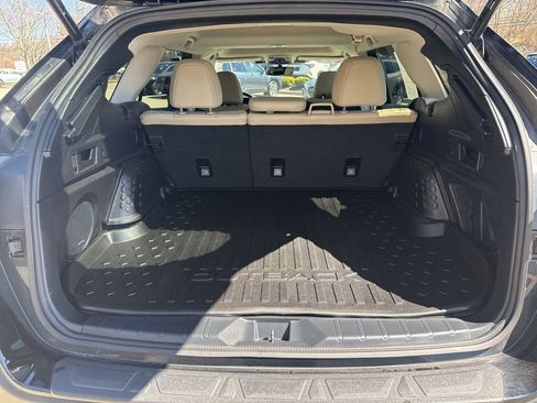 Used 2023 Subaru Outback Limited image 9
