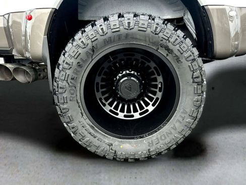 Used 2021 Ford F450 Lariat w/ Lariat Ultimate Package image 13