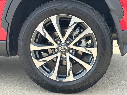 Certified 2025 Toyota Corolla Cross XLE w/ Convenience Package image 9