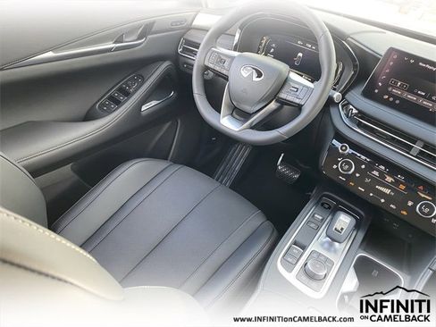 New 2026 INFINITI QX60 Luxe w/ Family Package image 15