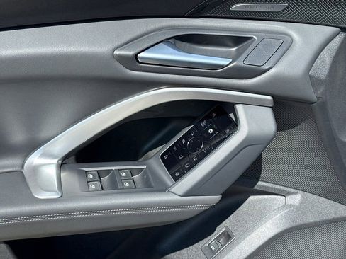 Certified 2025 Audi Q5 Premium Plus w/ Premium Plus image 17