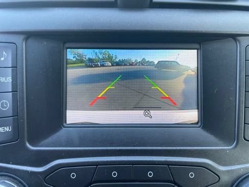 Used 2016 Ford Fusion SE FWD image 21