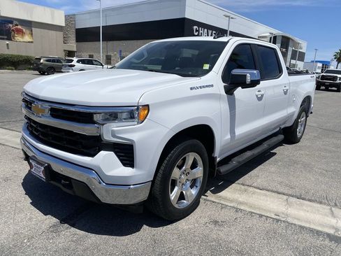 Used 2024 Chevrolet Silverado 1500 LT w/ Safety Package AWD/4WD image 39