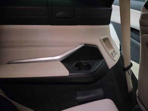 Used 2021 BMW X7 xDrive40i w/ Executive Package image 59