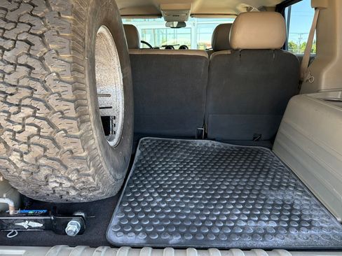 Used 2003 HUMMER H2 AWD/4WD image 16