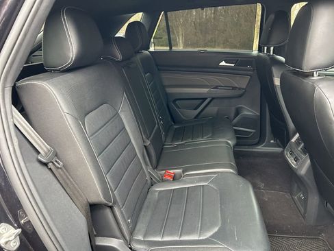 Used 2021 Volkswagen Atlas Cross Sport SEL Premium image 12