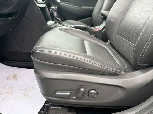 Used 2021 Hyundai Kona Limited w/ Cargo Package image 16