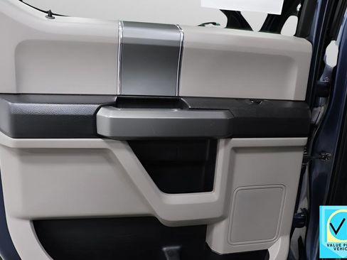 Used 2017 Ford F150 XLT w/ Equipment Group 302A Luxury image 25