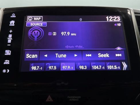 Used 2017 Honda Pilot Elite image 13