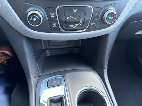 Certified 2023 Chevrolet Equinox LS w/ LS Convenience Package AWD/4WD image 28