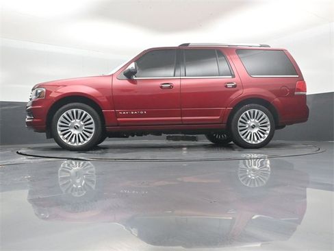 Used 2017 Lincoln Navigator Select image 45