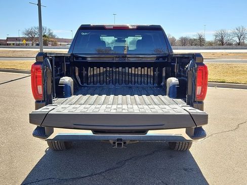 Used 2025 GMC Sierra 1500 SLT image 6