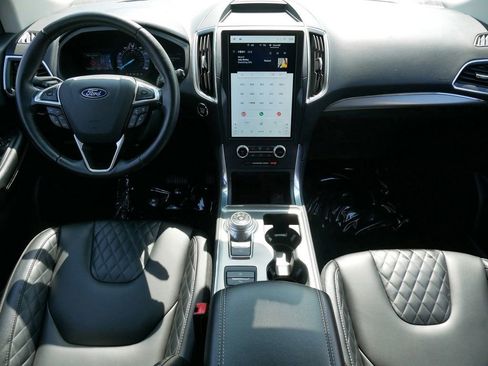 Certified 2024 Ford Edge Titanium image 14