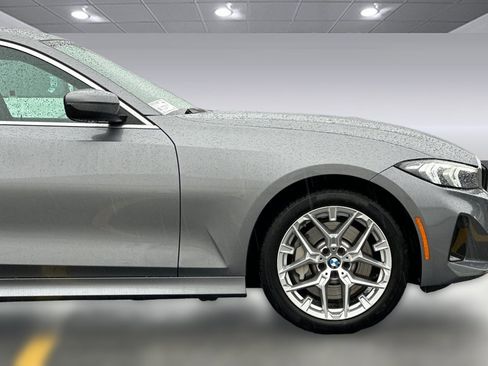 Used 2025 BMW 330i xDrive Sedan w/ Convenience Package image 31