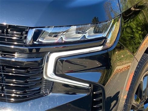 Used 2023 Chevrolet Suburban RST w/ Sport Performance Package image 5