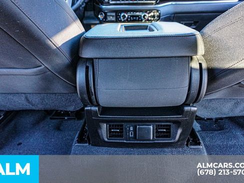 Used 2023 GMC Sierra 1500 Elevation image 31
