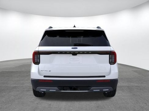 New 2026 Ford Explorer Active w/ Active Comfort Package RWD image 5