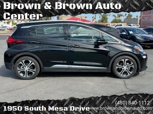 Used 2019 Chevrolet Bolt Premier w/ Infotainment Package image 3