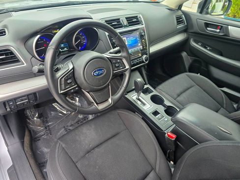 Used 2019 Subaru Legacy 2.5i Premium AWD/4WD image 8