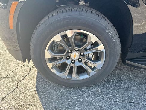 New 2026 Chevrolet Tahoe LS image 12