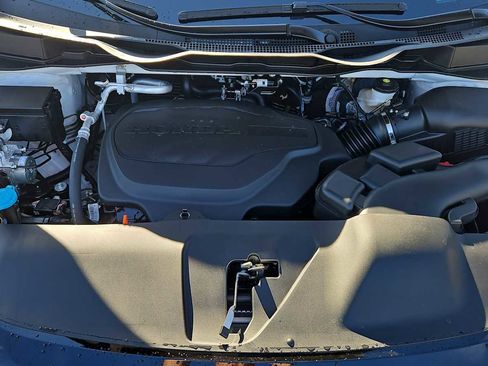 New 2026 Honda Odyssey Touring image 17