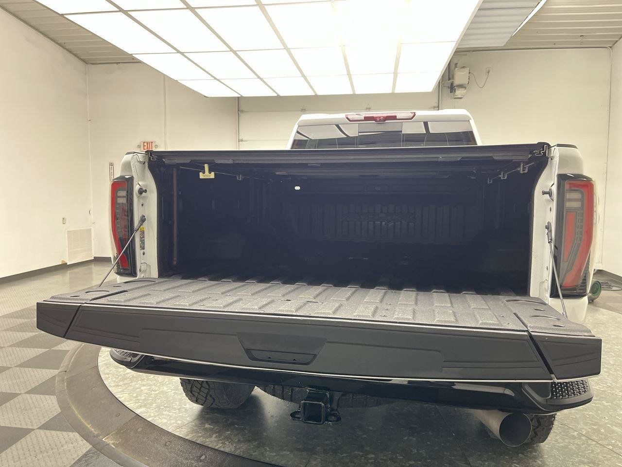 Used 2024 GMC Sierra 2500 AT4X AWD/4WD image 35