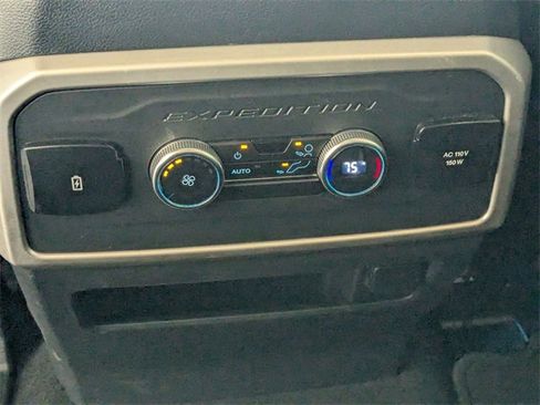 Used 2024 Ford Expedition Max XLT image 28