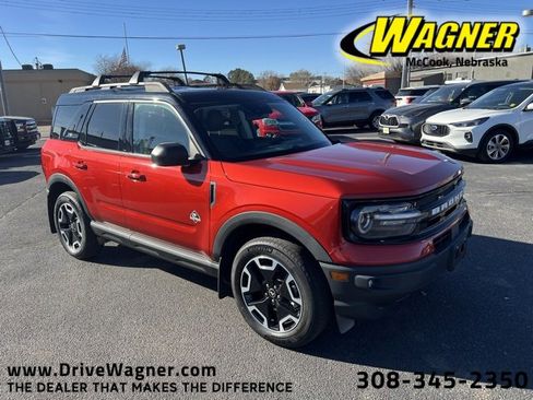 Used 2022 Ford Bronco Sport Outer Banks w/ Tech Package image 1