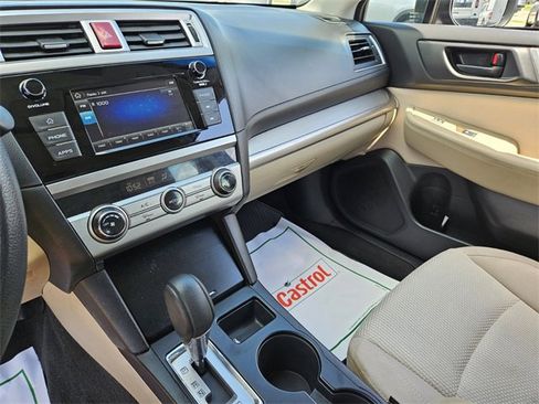 Used 2018 Subaru Outback 2.5i image 19