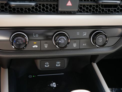 New 2026 Honda HR-V LX image 15