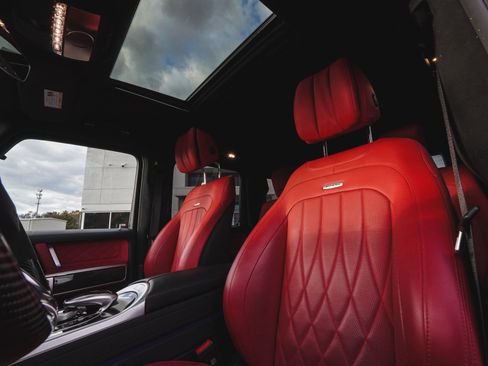 Used 2024 Mercedes-Benz G 63 AMG 4MATIC image 29