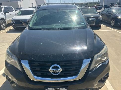Used 2019 Nissan Pathfinder SL w/ Cargo Package image 14