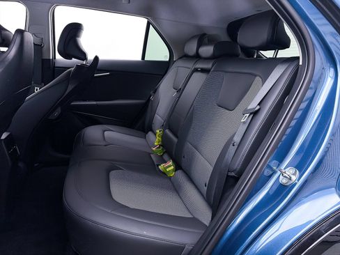 Certified 2024 Kia Niro Wind FWD image 38