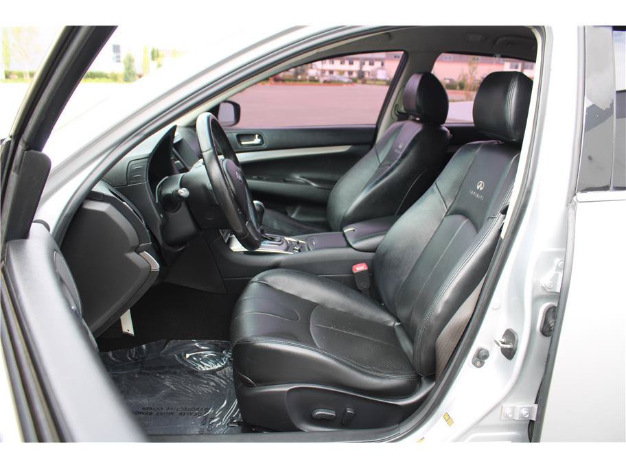 Used 2013 INFINITI G37 x Sedan AWD/4WD image 8