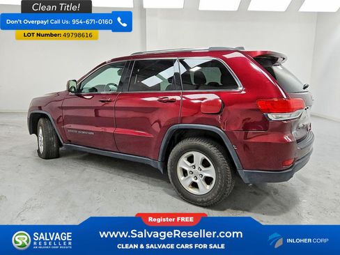 Used 2017 Jeep Grand Cherokee Laredo w/ Quick Order Package 23E AWD/4WD image 3