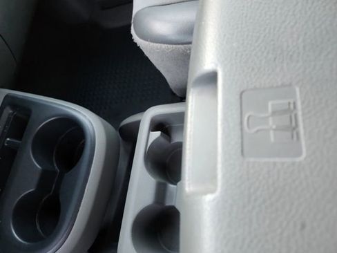 Used 2019 Nissan NV 2500 SV image 39