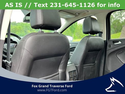 Used 2017 Ford Escape Titanium w/ Equipment Group 301A AWD/4WD image 27