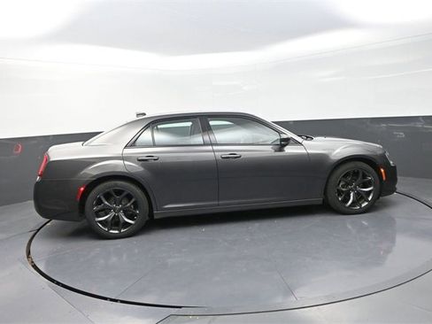 Used 2023 Chrysler 300 S image 8