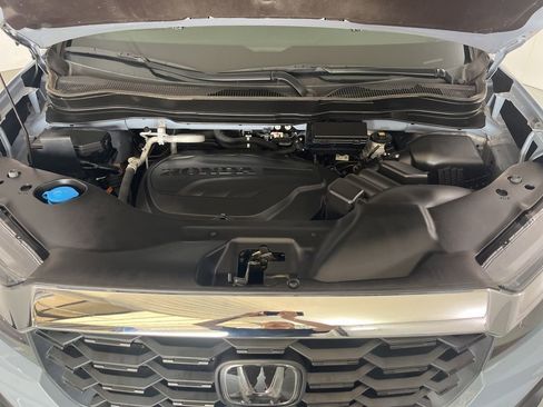 Used 2023 Honda Passport EX-L image 9