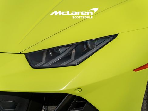 Used 2022 Lamborghini Huracan EVO image 13