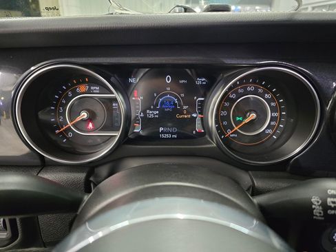 Used 2023 Jeep Wrangler Unlimited Rubicon 392 image 25