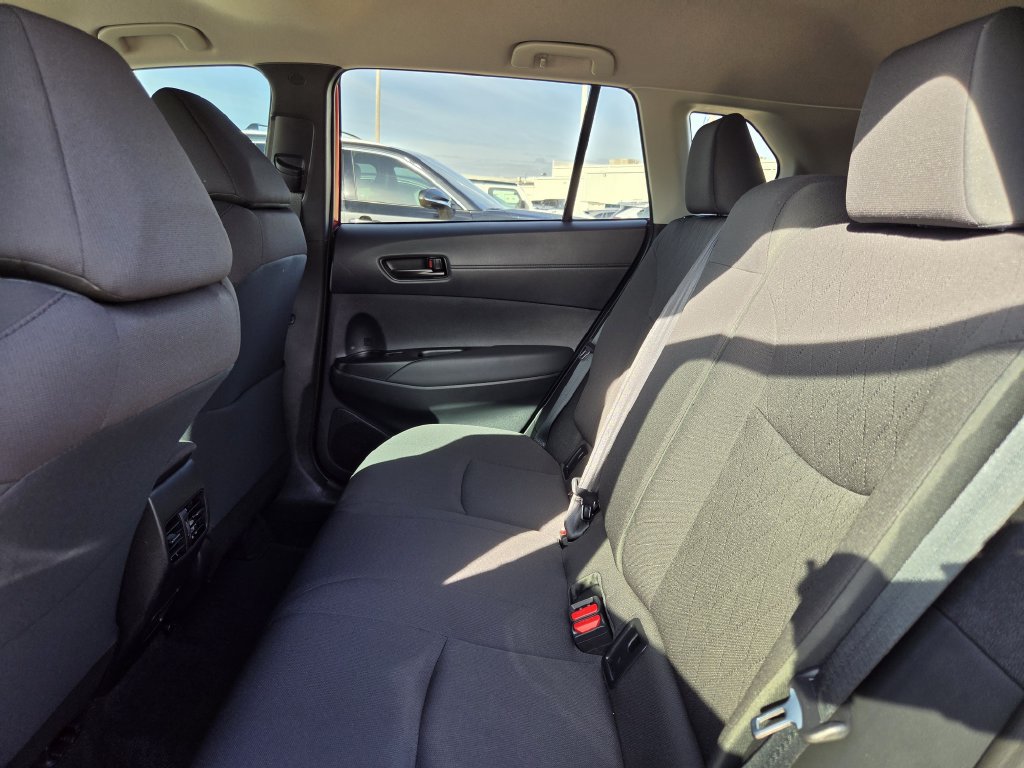 Used 2026 Toyota Corolla Cross LE FWD image 28