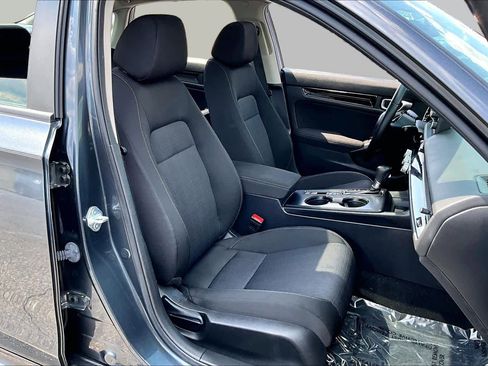 Used 2023 Honda Civic EX image 9
