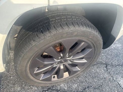 Used 2019 Jeep Cherokee High Altitude image 21