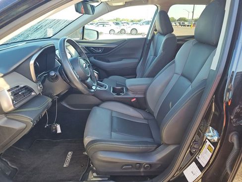 Used 2025 Subaru Outback Onyx Edition AWD/4WD image 5